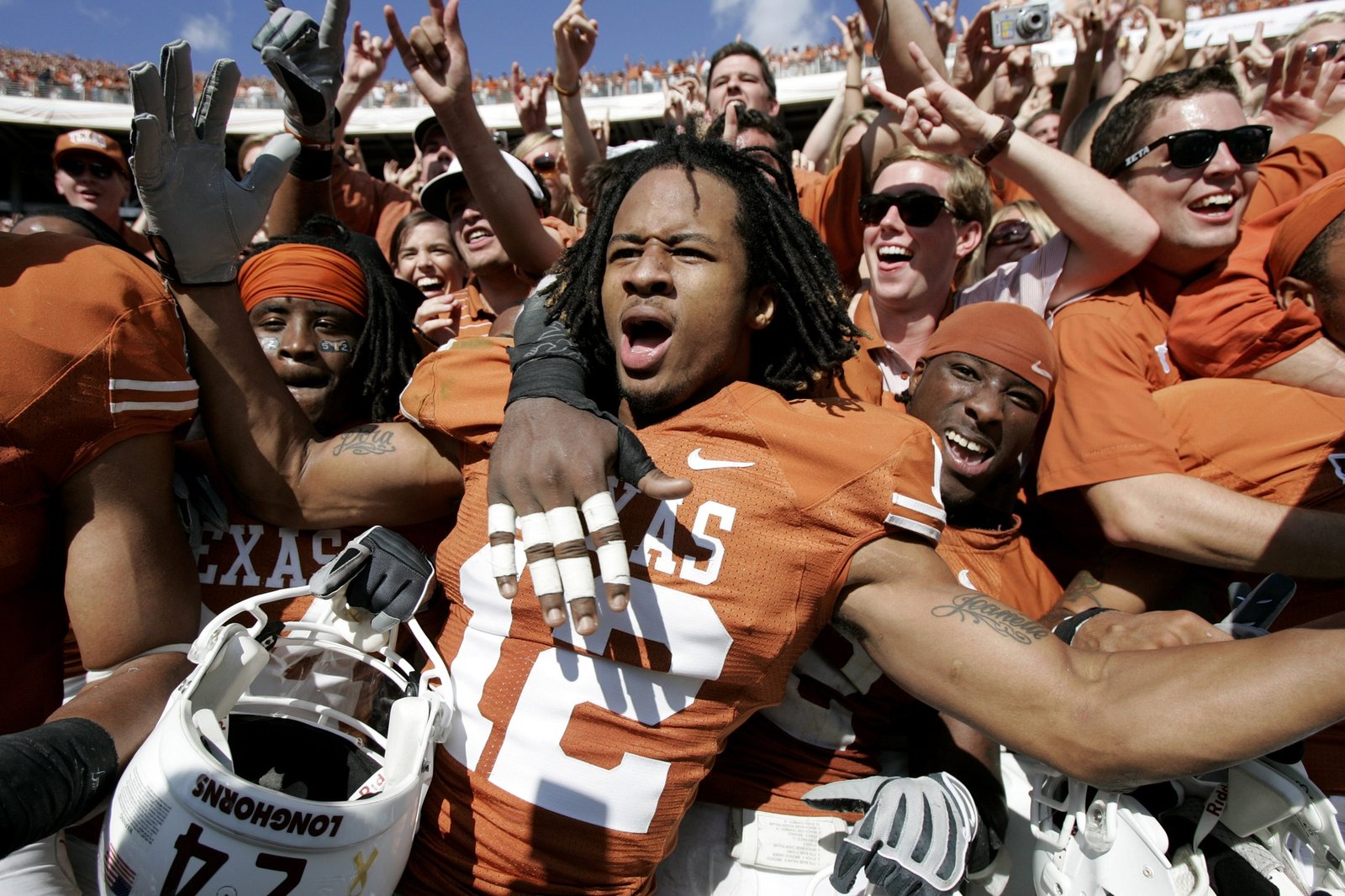 Ranking The 10 Greatest Texas Longhorns football players of all time